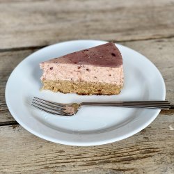 Krydret blommemousse med bler. Kage til 12 pers.