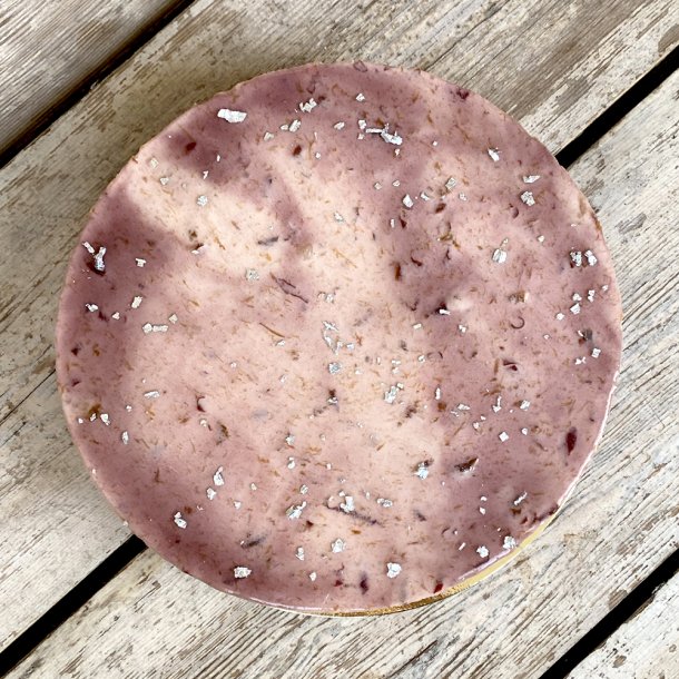 Krydret blommemousse med bler. Kage til 12 pers.