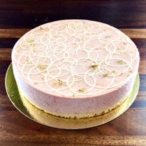 Jordbr-rabarbermousse lagt med vaniljebunde til 12 pers.