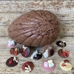 Ballon �g i marmoreret m�lkechokolade