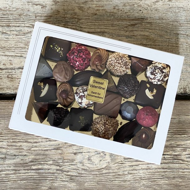 Box med hndlavet fyldt chokolade ca. 300 gr.