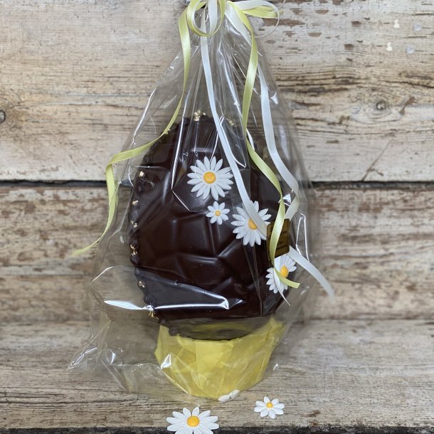 Smukt stort pskeg fyldt med hndlavet chokolade og marcipanpskeg (ca. 850-885 gr.)