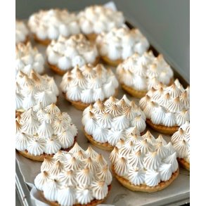 20 stk. kuvert Citrontrter med citronmousse og marengs.