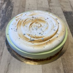 Keylime Pie moussekage med marengstop p klassisk kiksebund til 12 pers.